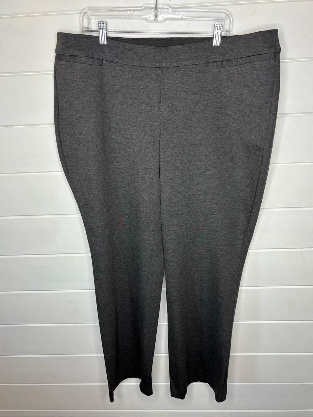 Lane Bryant Pull-On Career Pants Gray Stretch Straight Leg Size 18/20 Regular